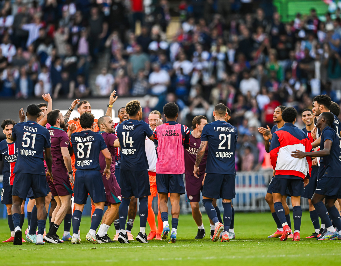 PSG players celebrating after whistle on pitch
